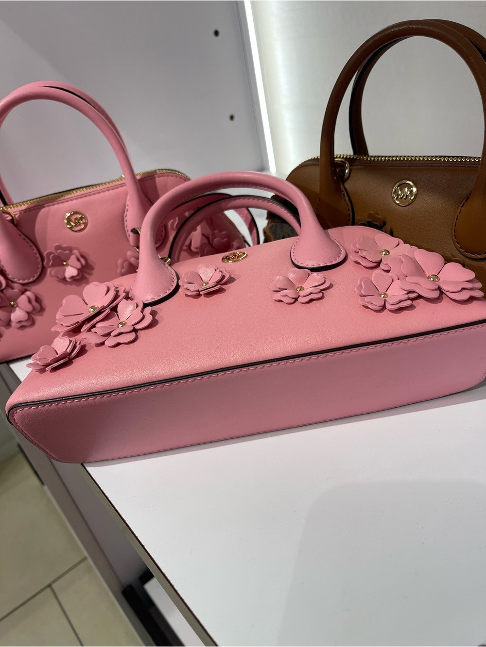 MICHAEL KORS Petra Small Floral Embellished Crossbody Bag
Carnation
NWT - Picture 6 of 16